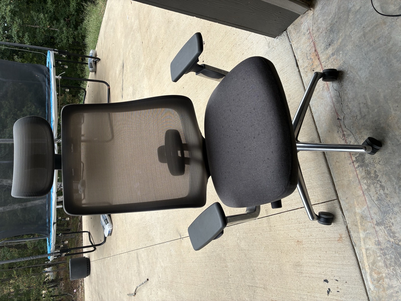 Colamy chair detail
