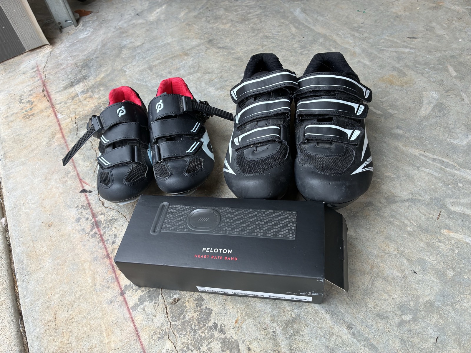 Shoes and heart-rate band in box